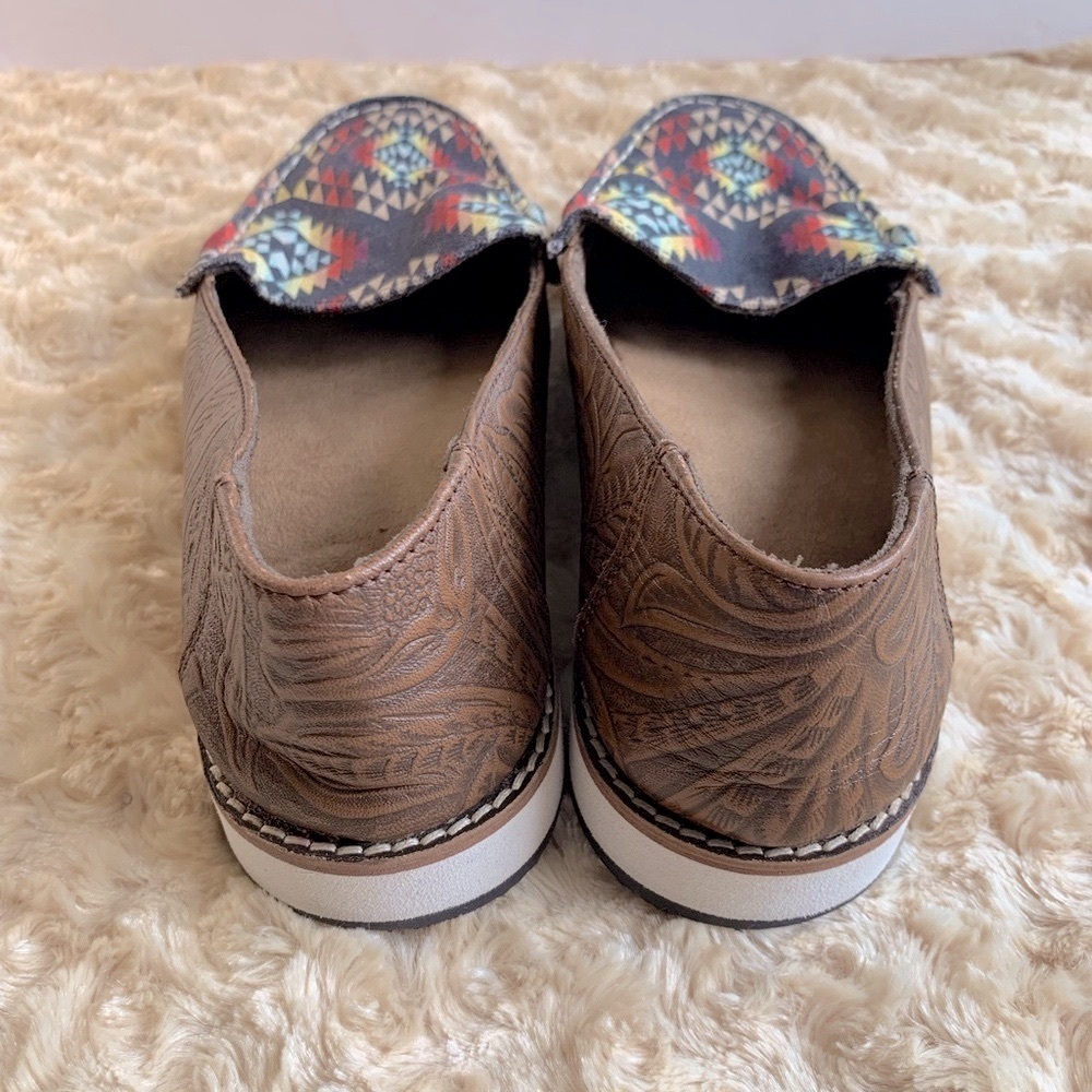 Myra Brown Embossed Leather Aztec Print Noc Toe Slip On Shoes Size 9 - Picture 5 of 10